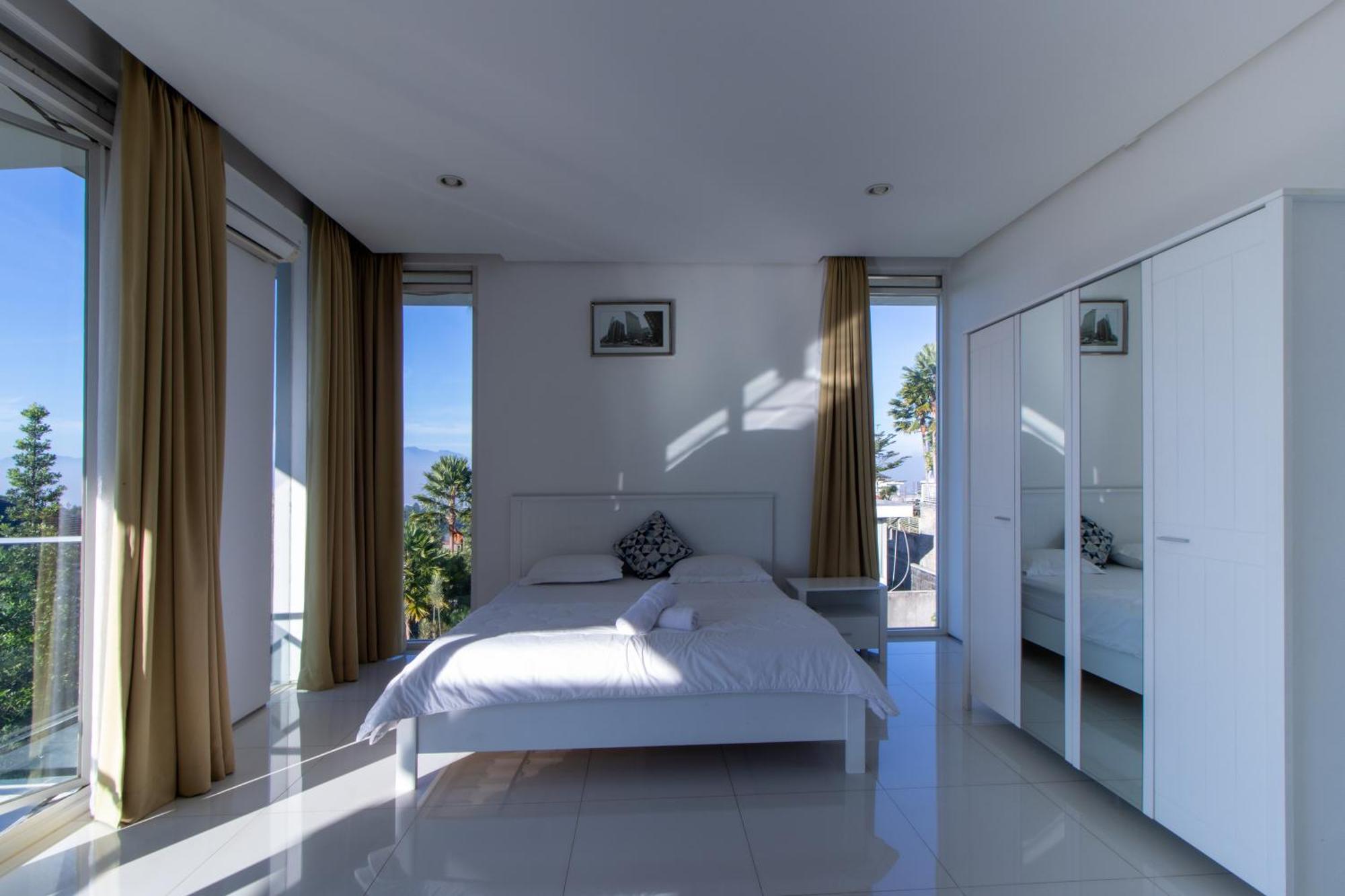 Family Only Mountain View - De Reiz Golf Syariah 4br Villa *