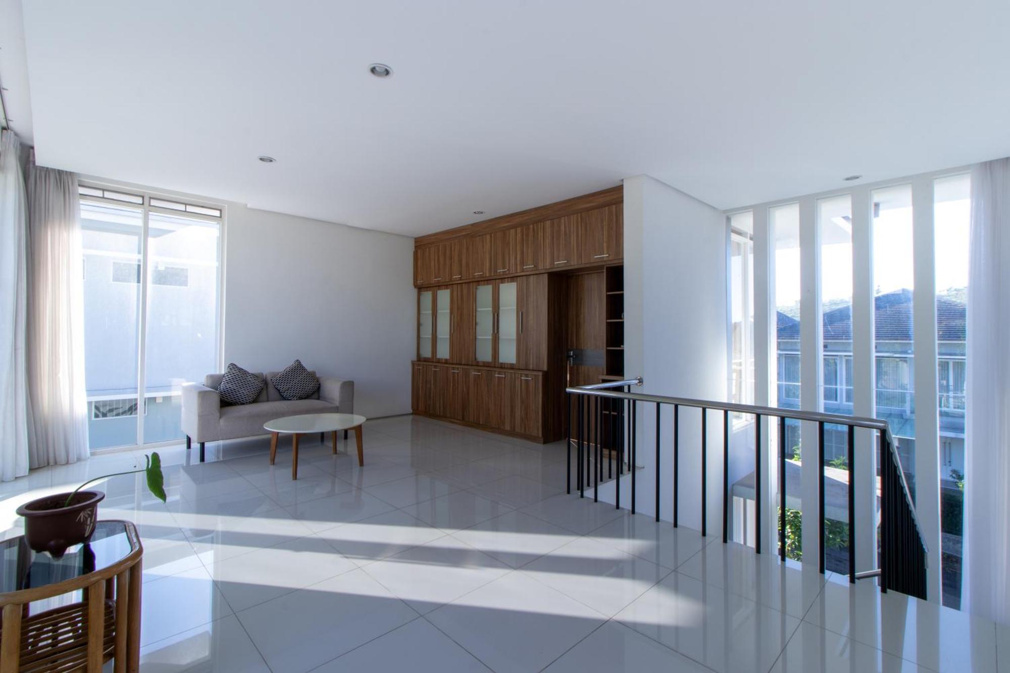 Family Only Mountain View - De Reiz Golf Syariah 4br *