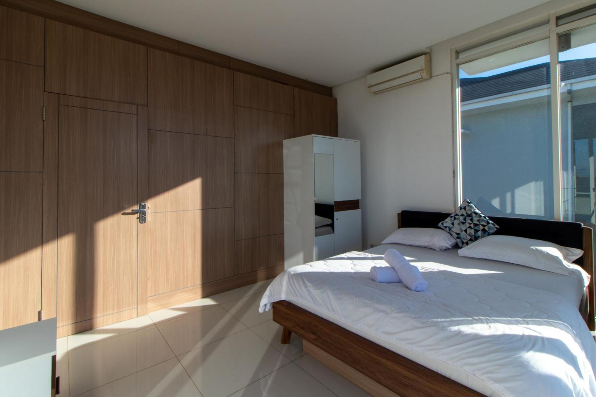 Family Only Mountain View - De Reiz Golf Syariah 4br Bandung